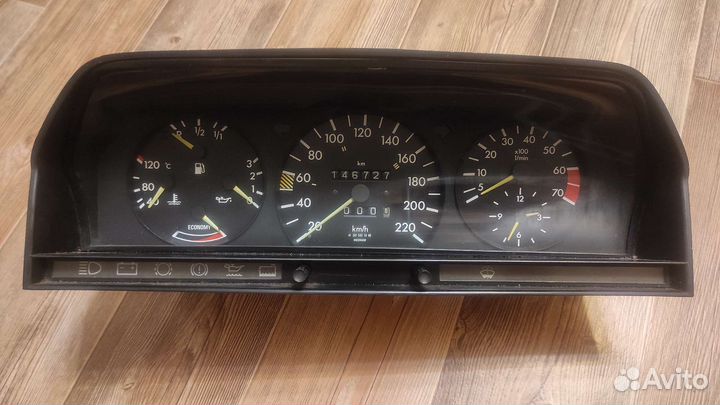 Приборная панель Mercedes w201 E190