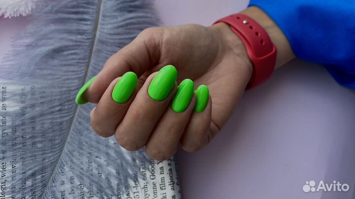 Маникюр и педикюр