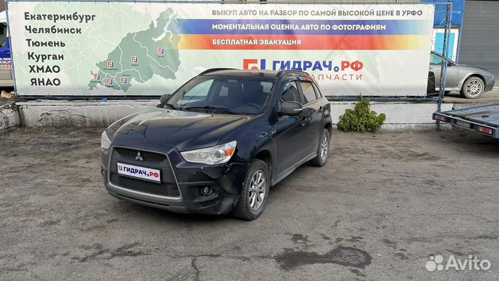 Обшивка стойки задней правой верхняя Mitsubishi AS