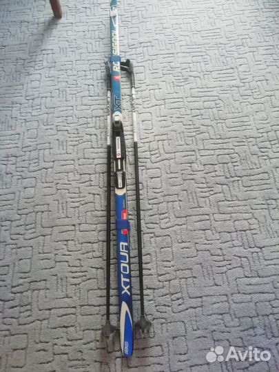 Лыжи беговые Rossignol в комплекте с ботинками