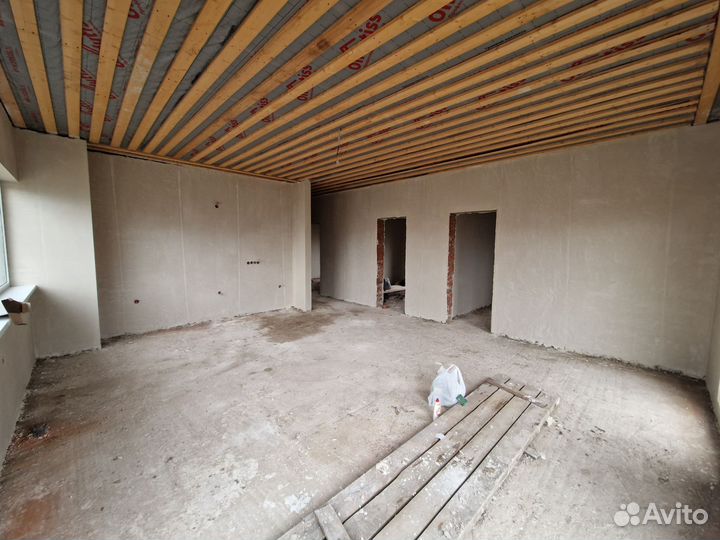 Механизированная стяжка пола и штукатурка стен