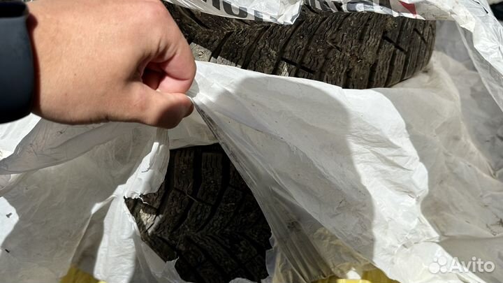 Michelin X-Ice North 4 205/55 R16