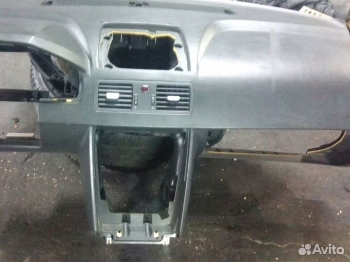 Панель на Volvo xc90