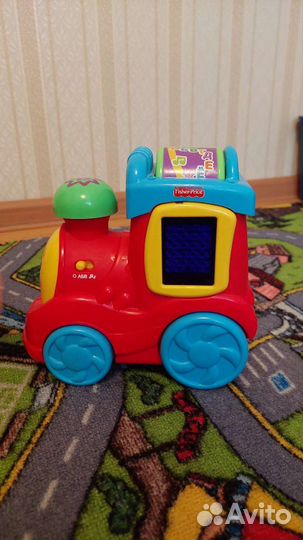 Паровозик fisher price