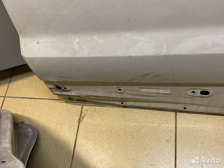 Дверь задняя левая land rover evoque