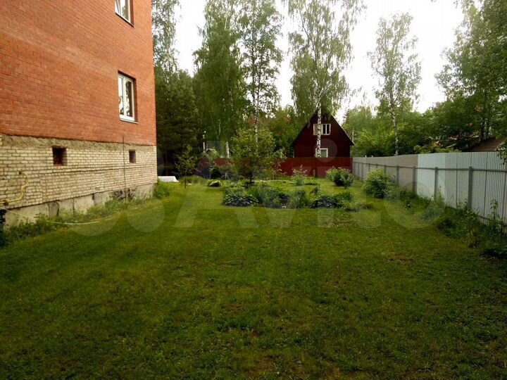 Коттедж 380 м² на участке 12 сот.