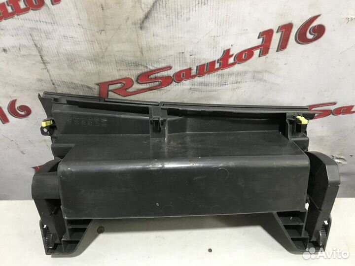 Бардачок Toyota Corolla E140 / E150