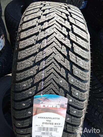 Nokian Tyres Hakkapeliitta 10 215/55 R17 98T