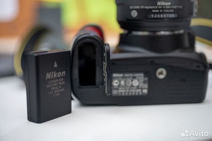 Фотоаппарат Nikon D3100 с объективом 18-55 mm