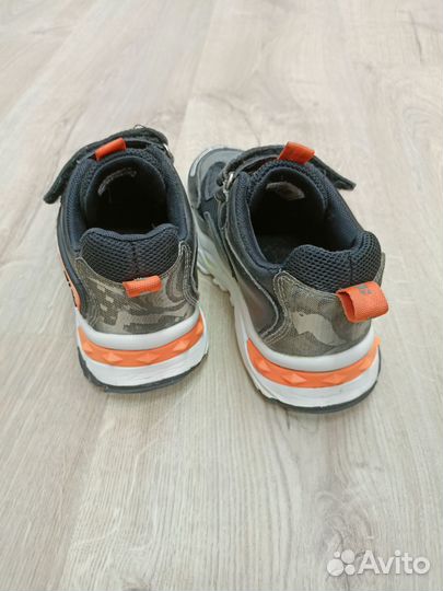 Кроссовки Jomoto