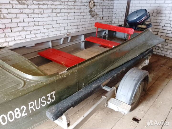 Продам моторную лодку 