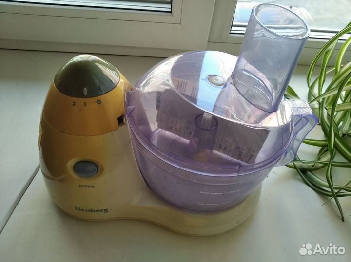 Кухонный комбайн Elenberg FP-400