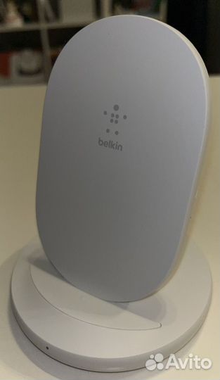Беспроводное зу Belkin boost charge 15W WIB002vfwh