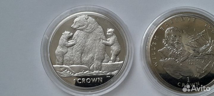 Монеты в капсулах