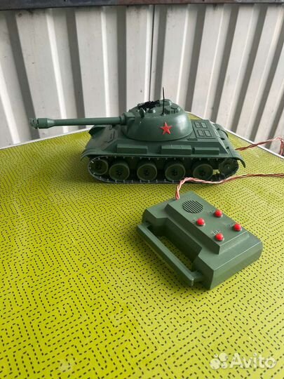 Игрушка танк СССР