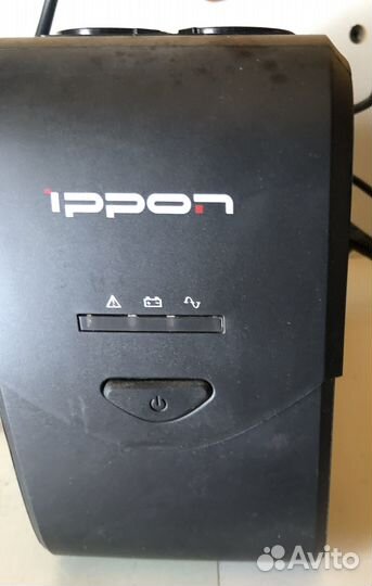 Блок бесперебойного питания Ippon back combo 600