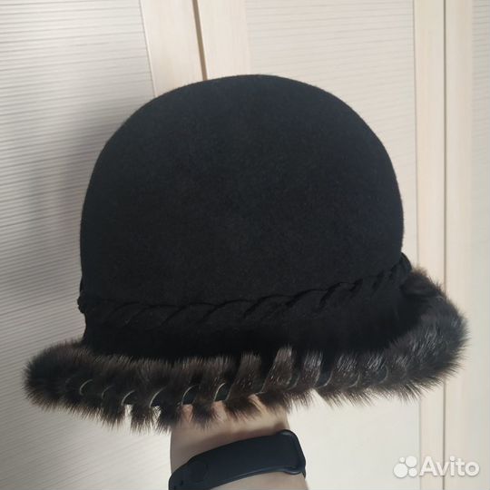 Шляпа шикарная на весну/осень