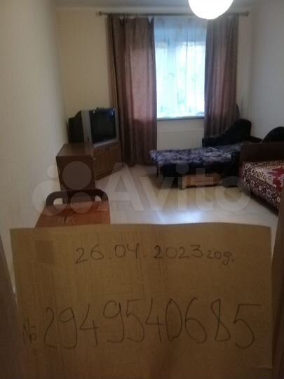 2-к. квартира, 57 м², 1/8 эт.