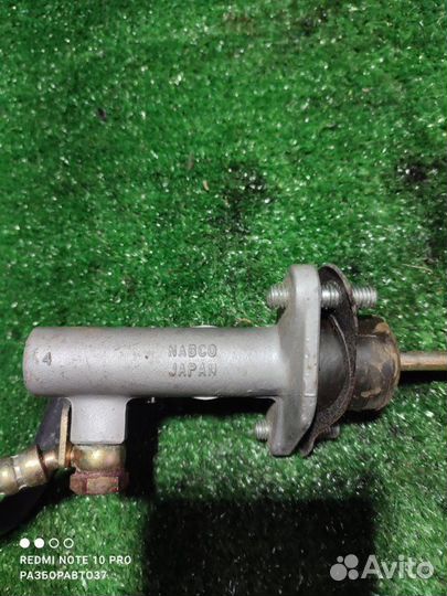 Главный цилиндр сцепления Mitsubishi Lancer 9 4G16