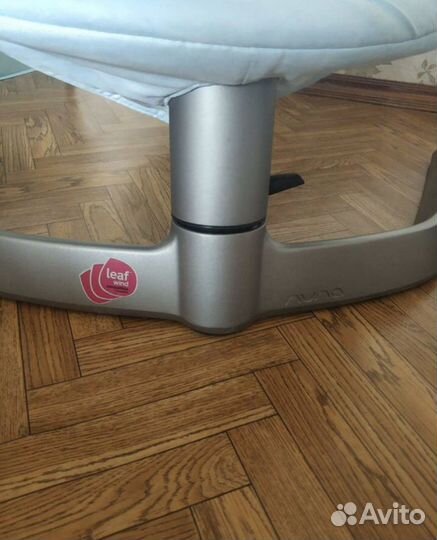 Детские качели шезлонг nuna leaf с козырьком