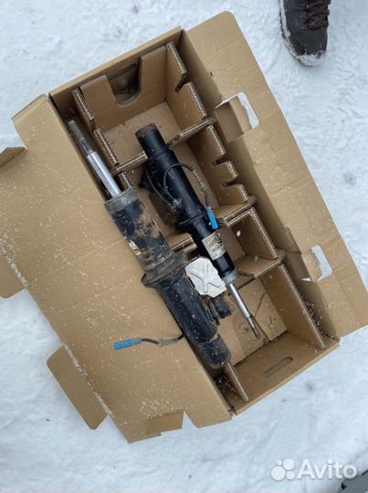 Две передние стойки bmw x5 e70