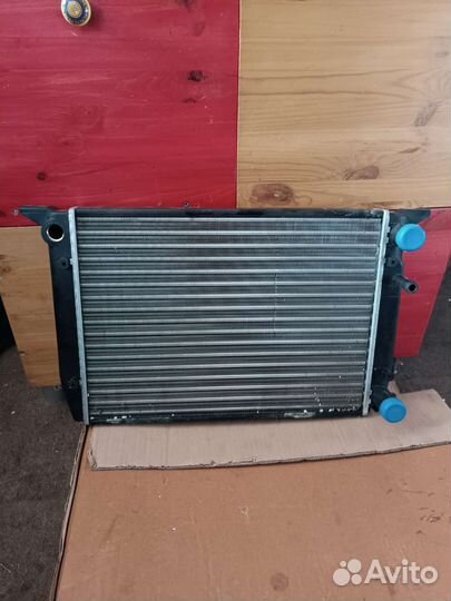 Радиатор охлаждения на audi 80