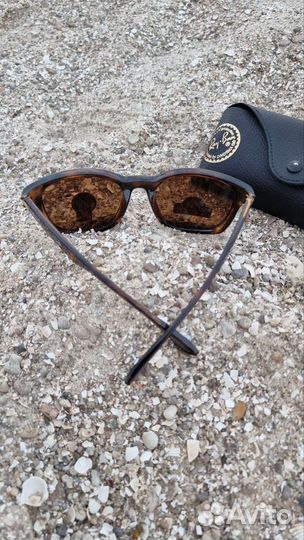 Солнцезащитные очки оригинал новые