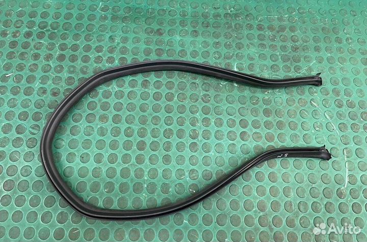 Уплотнитель капота Bmw X5 E70