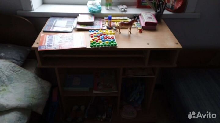 Стол ком, кровать, матрац 2-х