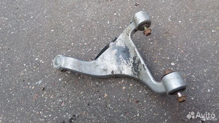 Рычаг верхний задний левый Nissan Teana J31