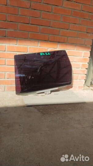 Стекло задней двери VW Passat B4 1994г универсал