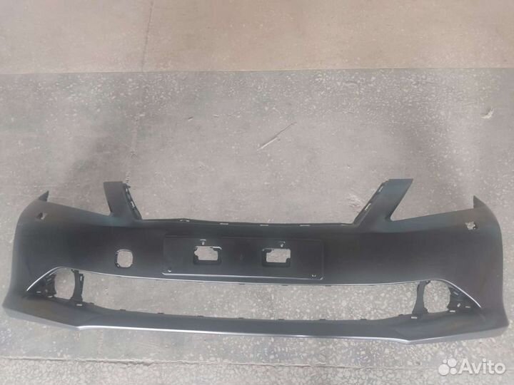 Бампер Тойота Камри 50. 11-14 г.в. под омыватели