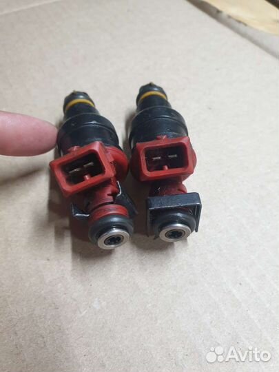 Форсунка топливная BMW 5 E39 пара
