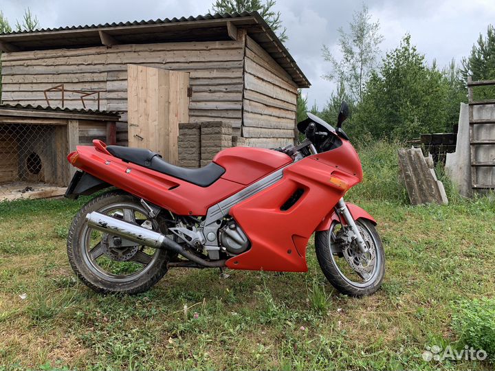 Kawasaki zzr 250