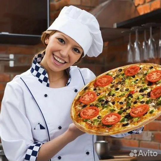 Повар пицмейкер