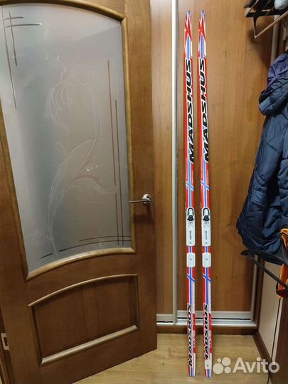 Беговые лыжи с креплениями