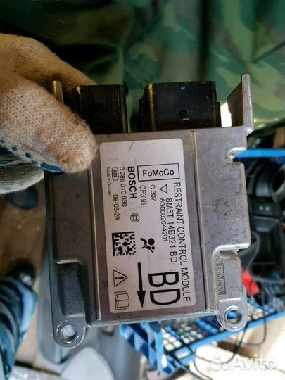 Блок srs форд фокус 2