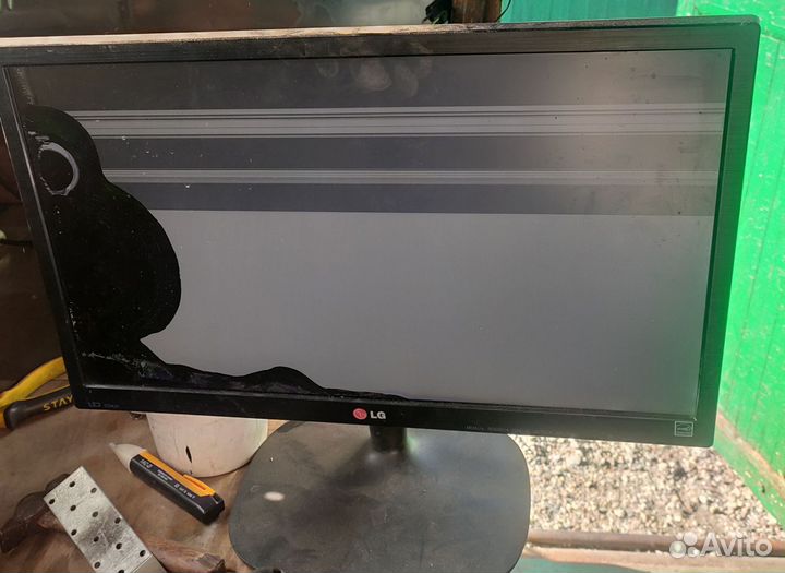 Монитор LG 22