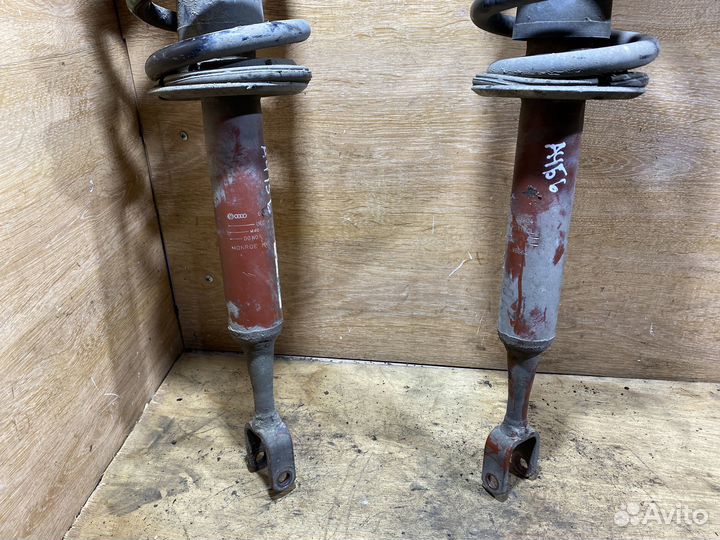 Комплект передних стоек Audi A4 B6 ST226