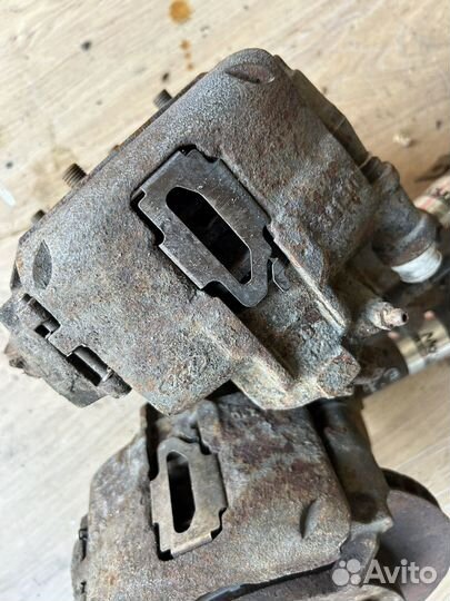 Тормозной суппорт ford escort 96-2002 года