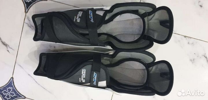 Щитки хоккейные Easton st4