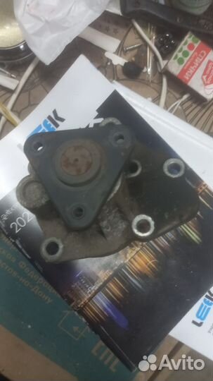 Помпа оригинална мицубиси оутлендер 3 2.0литра