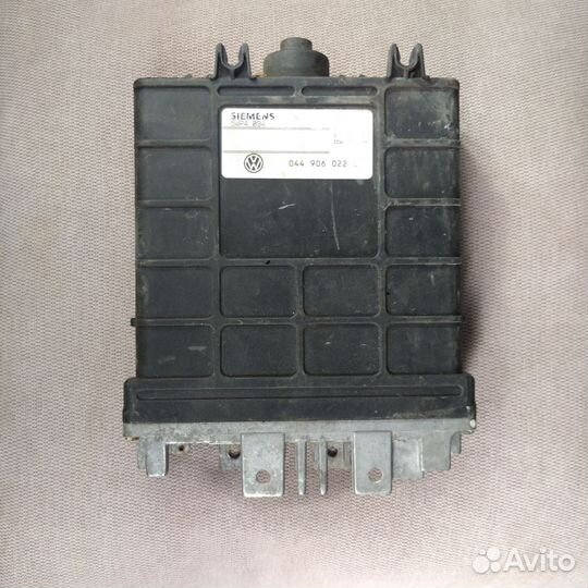 Блок управления двигателем volkswagen t4 2.0 бенз