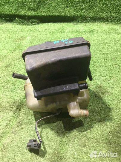 Бачок расширительный Volvo S60 S80 XC70 XC90