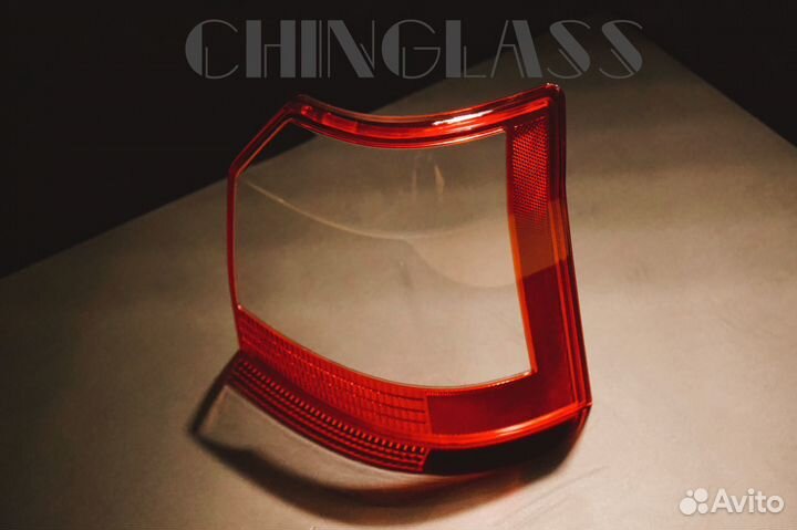 Стекло заднего фонаря Freelander 2 красный кант