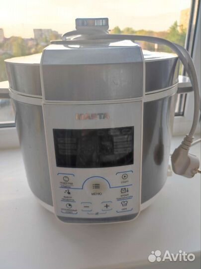 Мультиварка на запчасти, состояние рабочее