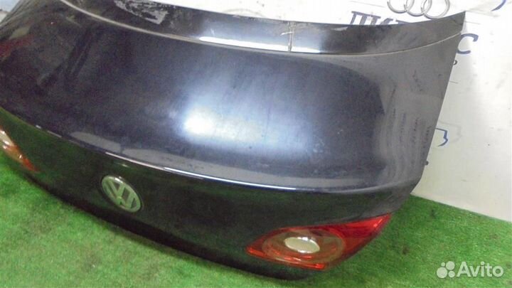 Фонарь задний внутренний правый VW Passat CC 2008