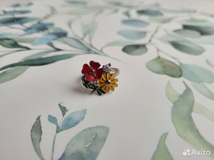 Серебряное кольцо с цветами эмаль