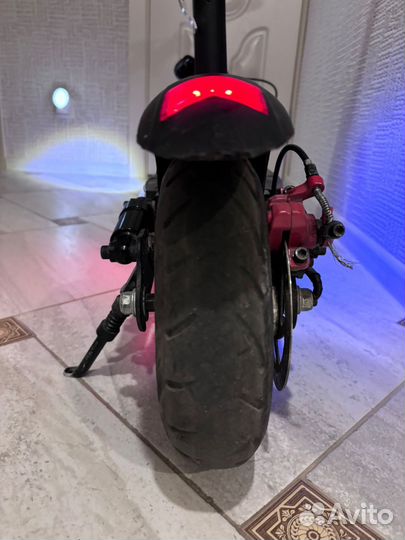 Самокат взрослый электрический бу