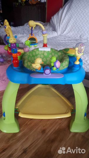 Развивающий столик прыгунки